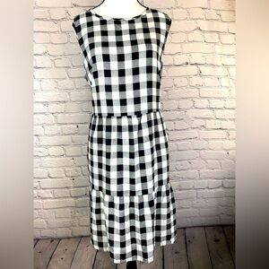 Pretty Garden Buffalo Plaid Dress size Large